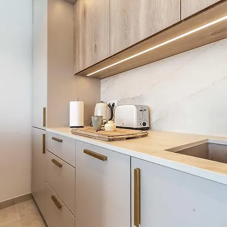 127-stunning Beachfront In Benalmádena