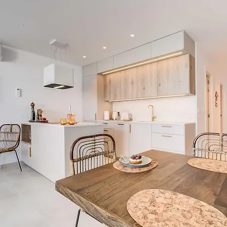 Apartment 112-stunning Beachfront In