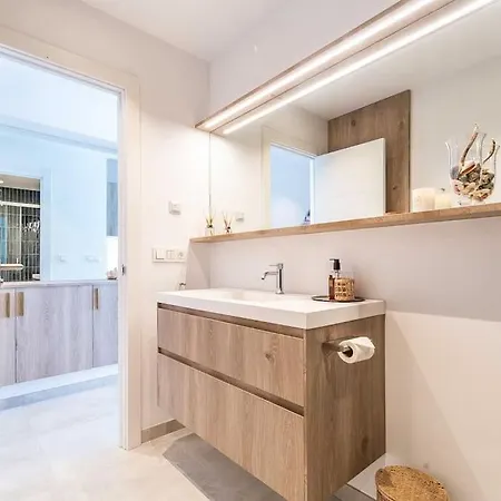 112-stunning Beachfront In Apartment *