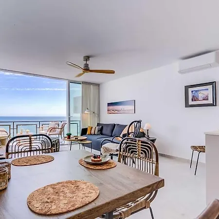 112-stunning Beachfront In