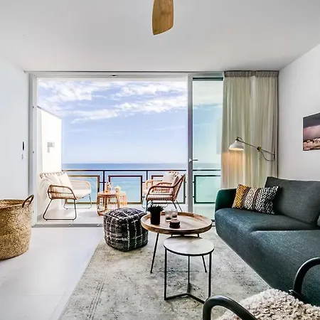 112-stunning Beachfront In Apartment