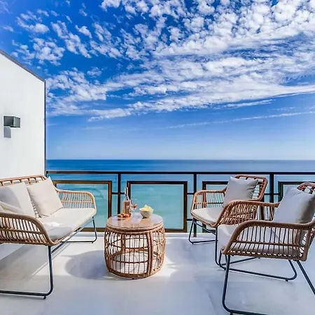 112-stunning Beachfront In *